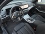 BMW 3-Serie Touring 330i M-Sport - Trekhaak - ACC - Hifi - Camera - M Sport Remmen Blauw