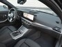 BMW 3-Serie Touring 330i M-Sport - Trekhaak - ACC - Hifi - Camera - M Sport Remmen Blauw