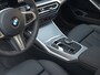 BMW 3-Serie Touring 330i M-Sport - Trekhaak - ACC - Hifi - Camera - M Sport Remmen Blauw