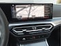 BMW 3-Serie Touring 330i M-Sport - Trekhaak - ACC - Hifi - Camera - M Sport Remmen Blauw