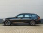 BMW 3-Serie Touring 330i M-Sport - Trekhaak - ACC - Hifi - Camera - M Sport Remmen Blauw