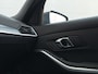 BMW 3-Serie Touring 330i M-Sport - Trekhaak - ACC - Hifi - Camera - M Sport Remmen Blauw