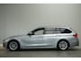 BMW 3-Serie Touring 320d EfficientDynamics Edition High Executive 164 PK! AUTOMAAT! G. NAVI CLIMA AD. CRUISE XENON PDC TREKHAAK etc.