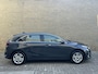 Kia Ceed 1.0 T-GDi 120pk DynamicLine | Camera | LED | DAB | Cruise control | Lane assist | Afneembare trekhaak | Climate control | Apple CarPlay | 16 inch lichtmetalen velgen | Dealeronderhouden