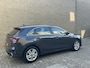 Kia Ceed 1.0 T-GDi 120pk DynamicLine | Camera | LED | DAB | Cruise control | Lane assist | Afneembare trekhaak | Climate control | Apple CarPlay | 16 inch lichtmetalen velgen | Dealeronderhouden