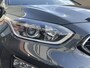 Kia Ceed 1.0 T-GDi 120pk DynamicLine | Camera | LED | DAB | Cruise control | Lane assist | Afneembare trekhaak | Climate control | Apple CarPlay | 16 inch lichtmetalen velgen | Dealeronderhouden