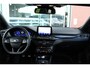 Ford Focus 2.0 EcoBlue 150pk ST-Line X Wagon | Panoramadak | Adaptive LED | Adaptive cruise control | 18 inch met rode remklauwen | Adaptive LED | Half lederen bekleding | Winter Pack | Camera