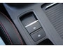 Ford Focus 2.0 EcoBlue 150pk ST-Line X Wagon | Panoramadak | Adaptive LED | Adaptive cruise control | 18 inch met rode remklauwen | Adaptive LED | Half lederen bekleding | Winter Pack | Camera