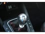 Ford Focus 2.0 EcoBlue 150pk ST-Line X Wagon | Panoramadak | Adaptive LED | Adaptive cruise control | 18 inch met rode remklauwen | Adaptive LED | Half lederen bekleding | Winter Pack | Camera