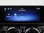 Mercedes-Benz A-klasse 180 Business Solution AMG | Panoramadak | Multibeam led | Nightpakket | Sfeerverlichting | Apple carplay / Android auto | 360 graden camera