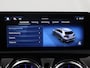 Mercedes-Benz A-klasse 180 Business Solution AMG | Panoramadak | Multibeam led | Nightpakket | Sfeerverlichting | Apple carplay / Android auto | 360 graden camera