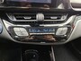 Toyota C-HR 1.8 HYBRID DYNAMIC APPLE/ANDROID KEYLESS PARK-SENSOREN 18"LM-VELGEN NL-AUTO