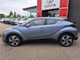 Toyota C-HR 1.8 HYBRID DYNAMIC APPLE/ANDROID KEYLESS PARK-SENSOREN 18"LM-VELGEN NL-AUTO