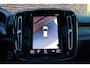 Volvo XC40 T5 Plug-In Hybride Ultimate Dark | panoramadak met Schuif-/Kanteldak | Power Seats Met Geheugenfunctie | Exclusief Woolblend bekleding | Getint Glas Achter | Adaptieve Cruise Control Met Pilot Assist | Premium audio by Harman Kardon | 360° Parkeercamera | Verwarmbare Voorstoelen en stuur | Park Assist Voor & Achter