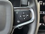 Volvo XC40 1.5 T4 Plug-in hybrid Plus Dark | Adaptieve Cruise Control | 360 Camera | Donker getint glas achter | Verw. voorstoelen, achterbank en stuurwiel | Trekhaak