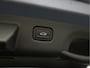 Hyundai Kona Electric Premium 65.4 kWh Volledig Elektrisch met Navigatie, Lederen bekleding en Stoelverwarming Uit voorraad leverbaar!