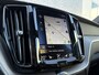 Volvo XC60 2.0 T8 Twin Engine AWD Inscription | Trekhaak | Adaptieve Cruise Control | Dodehoek detectie waarschuwing | Donker getint glas achter | Camera | Keyless entry |