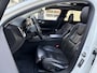 Volvo V60 2.0 T6 Recharge AWD Inscription | Adaptieve Cruise Control en Blind Spot Information System | Panoramadak | 360 Camera | Head Up display | Verw. voorstoelen, achterbank en stuurwiel | Trekhaak