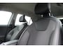 Kia Niro 1.6 GDi Hybrid DynamicLine | Automaat | Trekhaak | Parkeersensoren V+A | Rijstrookassistent | Adapt. Cruise Control | Achteruitrijcamera | Navigatie | 16"LM Velgen | Keyless | CarPlay |