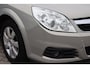 Opel Vectra 1.8-16V Cosmo Climate control, Cruise control, Elektrische ramen, Trekhaak, Lichtmetalen wielen