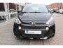 Hyundai i10 1.0i Comfort 5p. Automaat Stoel/stuur verwarming, lage km stand