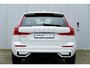 Volvo XC60 T6 Recharge AWD R-Design | Elektrisch Glazen Panorama-Dak | Adaptieve Koplampen | Adaptieve Cruise Control | Standkachel | Parkeersensoren | Achteruitrijcamera | Elektrisch Verstelbare Voorstoelen met Geheugen | Navigatiesysteem | Electronic Climate Control