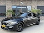 BMW M3 3-serie DCTA *Keramisch* BLACK EDITION / Carbon dak / HUD / Harman Kardon / Stuur/Stoelverwarming / Keyless / 19"M-velg