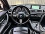 BMW M3 3-serie DCTA *Keramisch* BLACK EDITION / Carbon dak / HUD / Harman Kardon / Stuur/Stoelverwarming / Keyless / 19"M-velg