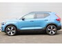 Volvo XC40 T5 Plug-in hybrid Plus Dark | Elektrisch Verstelbare Voorstoelen | Lederen Bekleding | Verwarmbare Voorruit | Premium audio by Harman Kardon | Achteruitrijcamera | Adaptieve LED Koplampen | Actieve Bochtverlichting | Mistlampen | Alarmklasse 3 Volvo Guard | Getint Glas Achter | BLIS Dodehoekdetectie | Adaptieve Cruise Control
