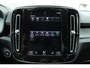 Volvo XC40 T5 Plug-in hybrid Plus Dark | Power Seats | Adaptieve LED Koplampen | Bochtverlichting | Volvo Guard Alarm | Lederen Bekleding | BLIS | Keyless | Harman/Kardon | Elektrische Achterklep | Draadloze Telefoonlader | Adaptieve Cruise Control | Pilot Assist | Stoelverwarming | Stuurverwarming | Park Assist Voor & Achter | Achteruitrijcamera | 19" Lichtmetalen Velgen
