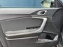 Kia Ceed 1.5 T-GDi 140pk DynamicLine | Privacy Glass | Cruise Control | Navigatie | Apple Carplay / Android Auto | Climate control