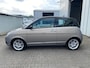 Lancia Ypsilon 1.4-16V Platino / Clima / Cruise / Schuif-kanteldak / Leder / PDC / Trekaak