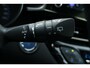 Toyota C-HR 2.0 Hybrid Dynamic, Navigatie, Apple Carplay, Android Auto, Parkeersensoren, Half lederen bekleding, Keyless entry!