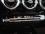 Mercedes-Benz GLB 180 Business Line 7p. / Parkeercamera / Stoelverwarming / Trekhaak / Privacy Glass / 7 Persoons