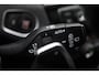BMW X2 M35i High Executive Edition 306PK / 225kW, 19" LMV, full LED verlichting, privacy glas, vol lederen bekleding, Harman & Kardon geluidssysteem, zwart schaal sportstoelen, panoramadak, verlengbare zitting, stoelverwarming, stuurverwarming, digital cockpit, navigatie, professional elektrische lendesteun, 3-spaaks M-sportstuur, parkeersensoren voor en achter (pdc), achteruitrijcamera (rear view), elektrische achterklep, meerkleurige sfeerverlichting