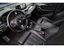BMW X2 M35i High Executive Edition 306PK / 225kW, 19" LMV, full LED verlichting, privacy glas, vol lederen bekleding, Harman & Kardon geluidssysteem, zwart schaal sportstoelen, panoramadak, verlengbare zitting, stoelverwarming, stuurverwarming, digital cockpit, navigatie, professional elektrische lendesteun, 3-spaaks M-sportstuur, parkeersensoren voor en achter (pdc), achteruitrijcamera (rear view), elektrische achterklep, meerkleurige sfeerverlichting