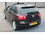 Volkswagen Golf 2.0 TFSI GTI Nederlandse auto AUTOMAAT/Schuifkantel dak/Cruise control/Climate control/Apple carplay/Stoelverwarming/Bluetooth/17'' Lichtmetalen velgen/Elektrische ramen/Elektrisch inklapbare spiegels.