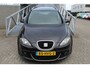SEAT Altea XL 1.6 Stylance Cruise control/Climate control/Achteruitrijcamera/Apple carplay/DAB/Trekhaak/Multifunctioneel stuurwiel/17'' Lichtmetalen velgen/Elektrisch inklapbare spiegels/Elektrische ramen.