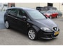 SEAT Altea XL 1.6 Stylance Cruise control/Climate control/Achteruitrijcamera/Apple carplay/DAB/Trekhaak/Multifunctioneel stuurwiel/17'' Lichtmetalen velgen/Elektrisch inklapbare spiegels/Elektrische ramen.
