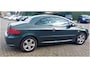 Peugeot 307 CC 1.6-16V met nieuwe apk tot 5-2-26 ,cruise control, airco,16 inch lm velgen, metallic lak