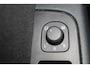 Skoda Superb 1.8 TSI Ambition Business Line AUTOMAAT/Schuif-kantel dak/Navigatie/Climate control/Parkeersensoren rondom/Cruise control/Trekhaak/Bluetooth/Radio-CD speler/17'' Lichtmetalen velgen/Multifunctioneel stuurwiel/Elektrische ramen/Elektrisch inklapbare spiege