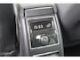 Skoda Superb 1.8 TSI Ambition Business Line AUTOMAAT/Schuif-kantel dak/Navigatie/Climate control/Parkeersensoren rondom/Cruise control/Trekhaak/Bluetooth/Radio-CD speler/17'' Lichtmetalen velgen/Multifunctioneel stuurwiel/Elektrische ramen/Elektrisch inklapbare spiege