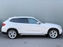 BMW X1 BWJ 2013 xDrive18d 143 PK High Executive AUTOMAAT / NAVI / CLIMA / CRUISE / BLUETOOTH / LEDER / LMV / PDC
