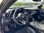 Alfa Romeo Giulia 2.9 V6 Quadrifoglio | 560Pk | LM Velgen 19" | Navigatie | Achteruitrijcamera | Cruise Control | Bi-Xenon Koplampen | Carbon Pakket! |