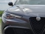 Alfa Romeo Giulia 2.9 V6 Quadrifoglio | 560Pk | LM Velgen 19" | Navigatie | Achteruitrijcamera | Cruise Control | Bi-Xenon Koplampen | Carbon Pakket! |