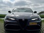 Alfa Romeo Giulia 2.9 V6 Quadrifoglio | 560Pk | LM Velgen 19" | Navigatie | Achteruitrijcamera | Cruise Control | Bi-Xenon Koplampen | Carbon Pakket! |