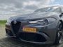 Alfa Romeo Giulia 2.9 V6 Quadrifoglio | 560Pk | LM Velgen 19" | Navigatie | Achteruitrijcamera | Cruise Control | Bi-Xenon Koplampen | Carbon Pakket! |