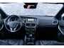 Volvo V40 Cross Country T3 Nordic+ | Navi | Stoelverwarming | Voorruit Verwarming | High Performance Audio | Park Assist | Climate Control | Volvo On Call | Standkachel