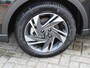 Hyundai Bayon 1.0 T-GDI Comfort Smart / Navigatie + Apple Carplay/Android Auto / Cruise Control / Achteruitrijcamera / Lichtmetalen Velgen 16" / Airco /