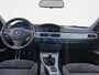 BMW 3-Serie 318i M-Sport Edition Naviagtie Professional Bluetooth Tel. Zwarte hemel Sportinterieur 187.000 Km NAP! Afneembare trekhaak